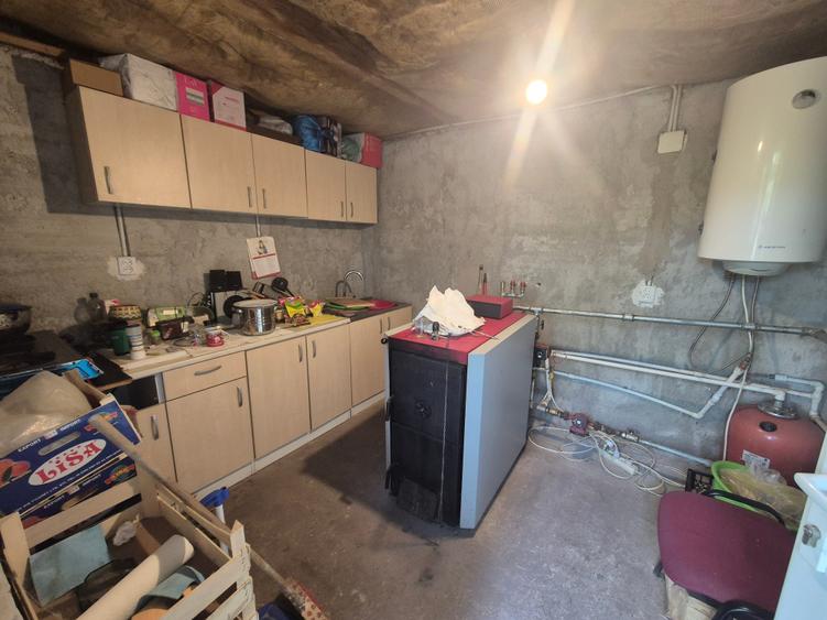 Casă individuală cu 5 camere cu Teren 500 Mp în Exterior Vest