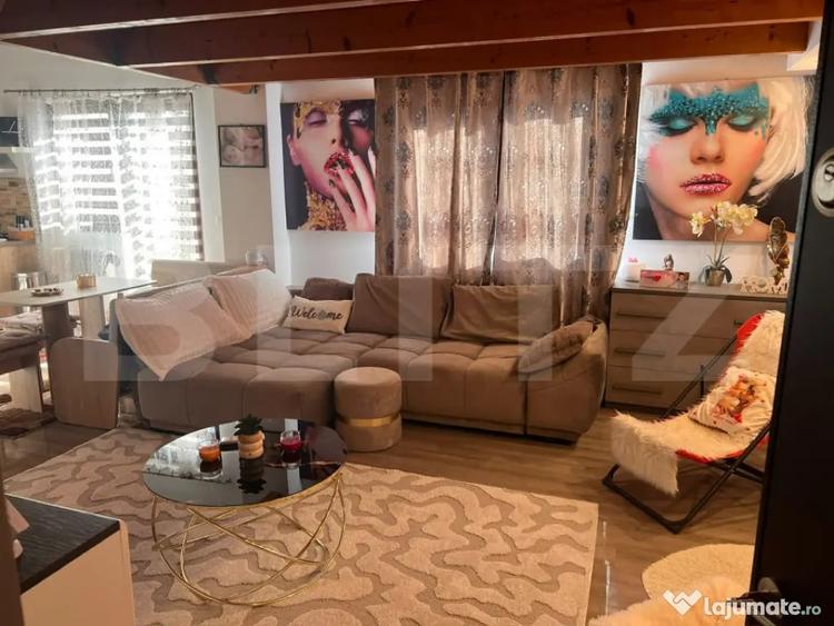 Apartament cu 2 camere semidecomandat în Valea Adâncă