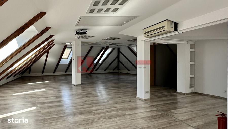 Spațiu comercial, de 520 mp, în Blumăna