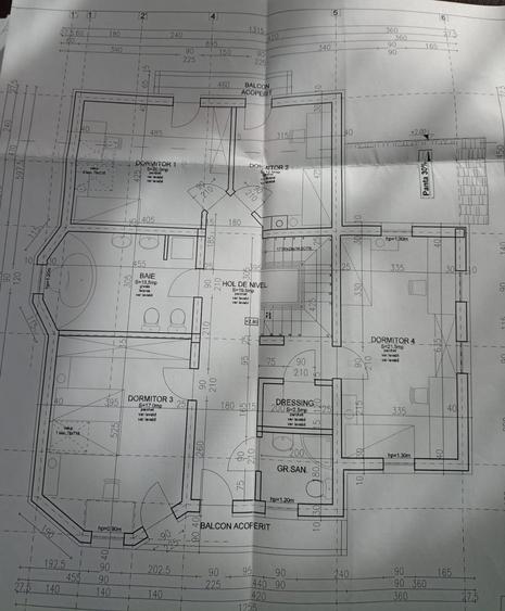 Casă individuală cu 6 camere cu Garaj în Exterior Est
