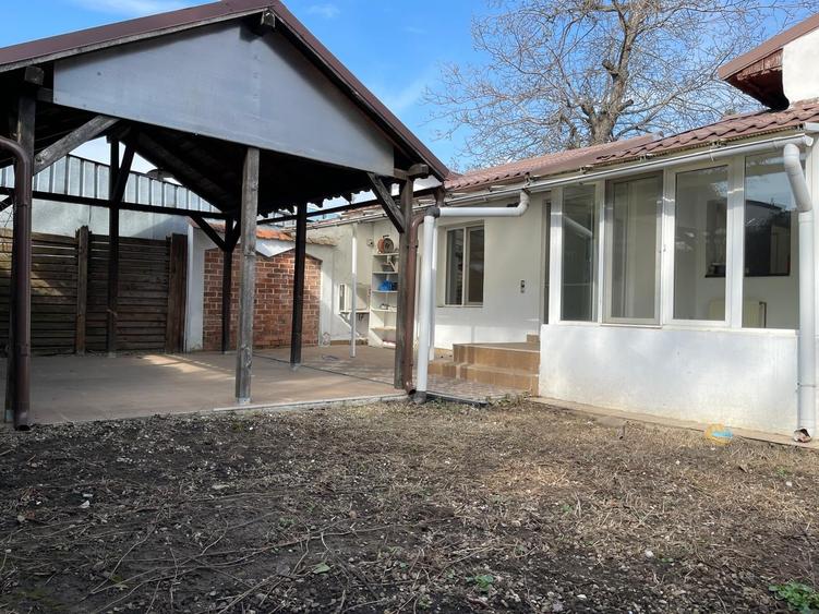 Casă individuală cu 4 camere cu Teren 575 Mp în Ultracentral