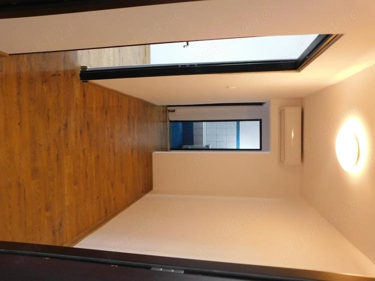 Apartament cu 3 camere decomandat în Exterior Vest