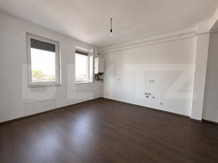 Apartament cu 3 camere decomandat în Ceangăi