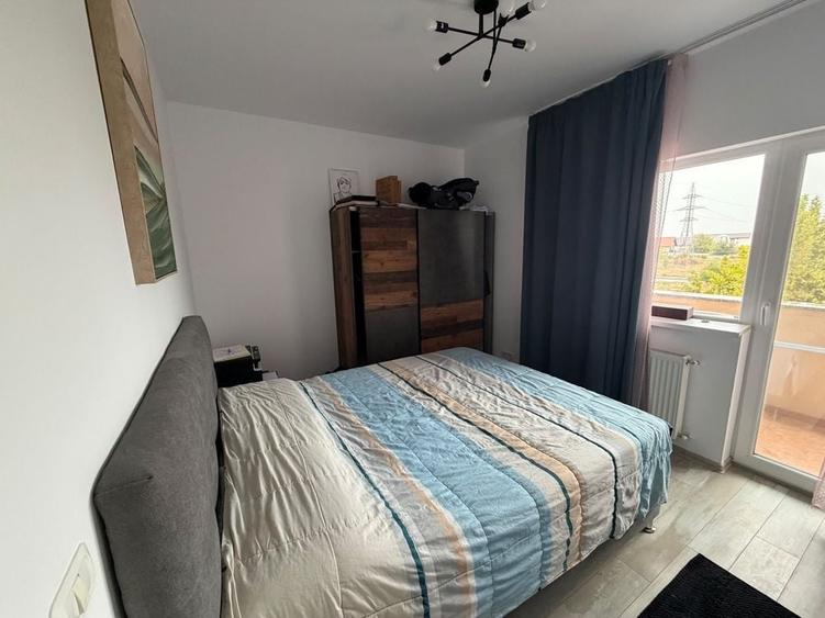 Apartament cu 3 camere decomandat în Dumbrăvița