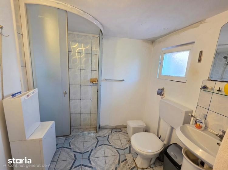 Casa in Roman, 3 camere, caramida, 480 mp teren, 75000 euro - 7
