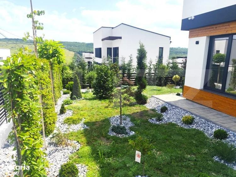 Casă cu 4 camere în Albești