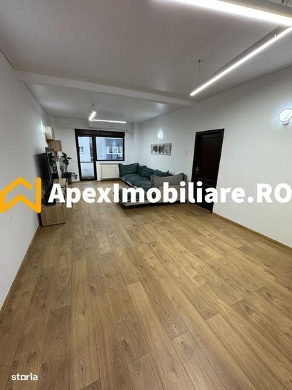 Apartament cu 3 camere semidecomandat în Romană