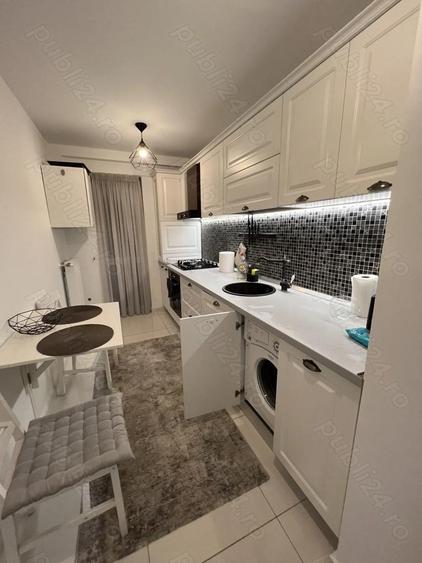 Apartament cu 2 camere decomandat în Central