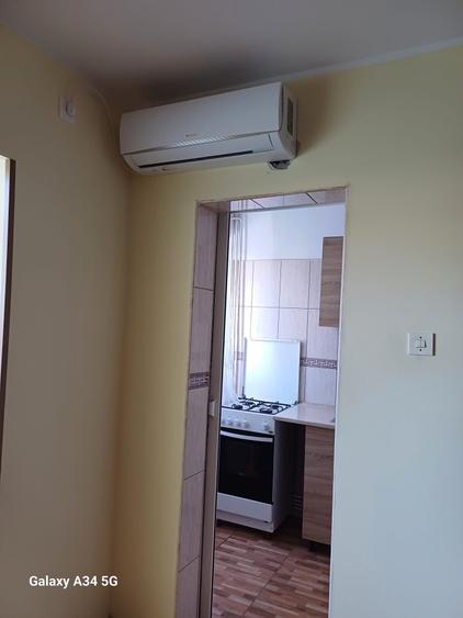 Garsonieră decomandată în Exterior Vest