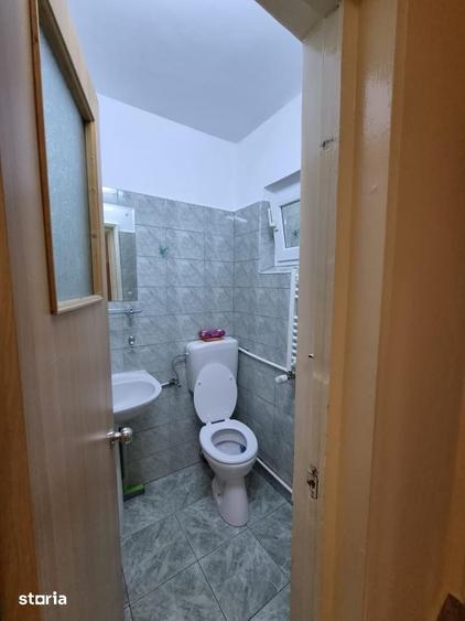 Apartament cu 3 camere decomandat în Dristor