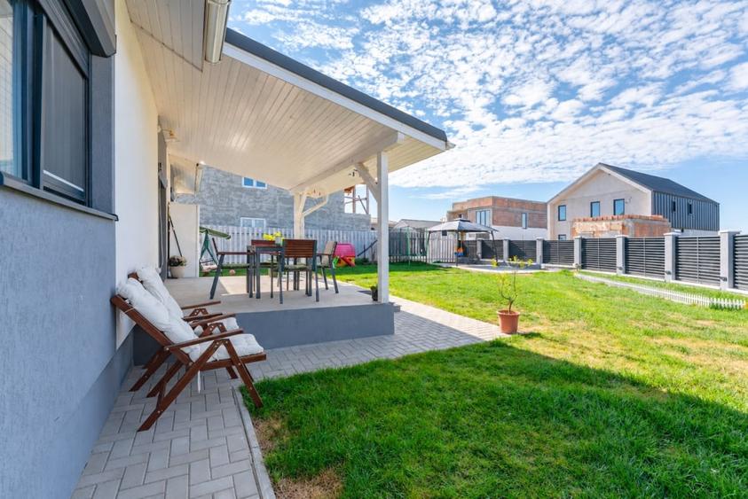 Casă individuală cu 5 camere cu Teren 652 Mp în Hărman