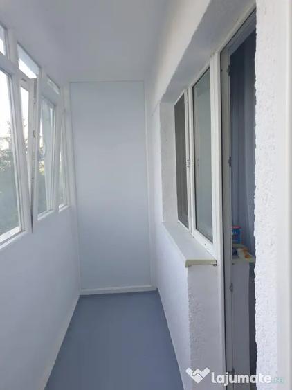 Apartament cu 3 camere decomandat în Turda
