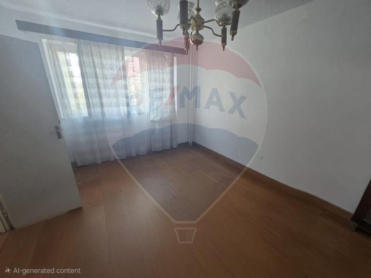 Apartament cu 3 camere semidecomandat în Take Ionescu