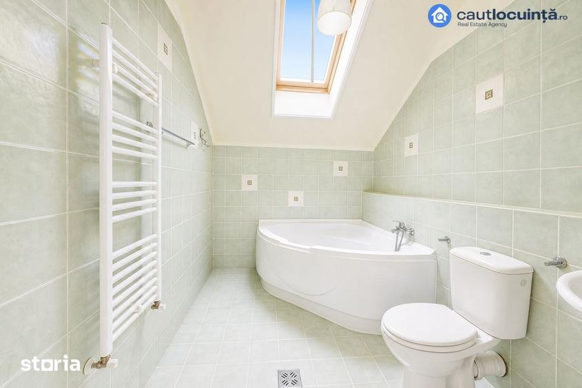 Casă cu 7 camere cu Teren 811 Mp în Corbeanca