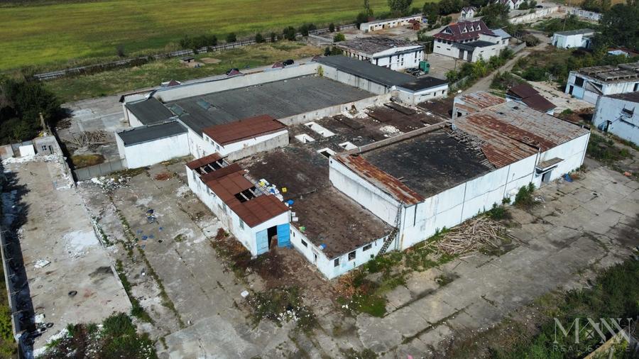 Spațiu industrial, de 3,352 mp, în Salonta