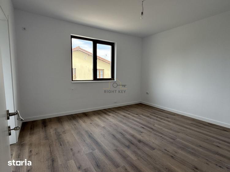 Casă cu 5 camere cu Teren 615 Mp în Dragomirești-Vale