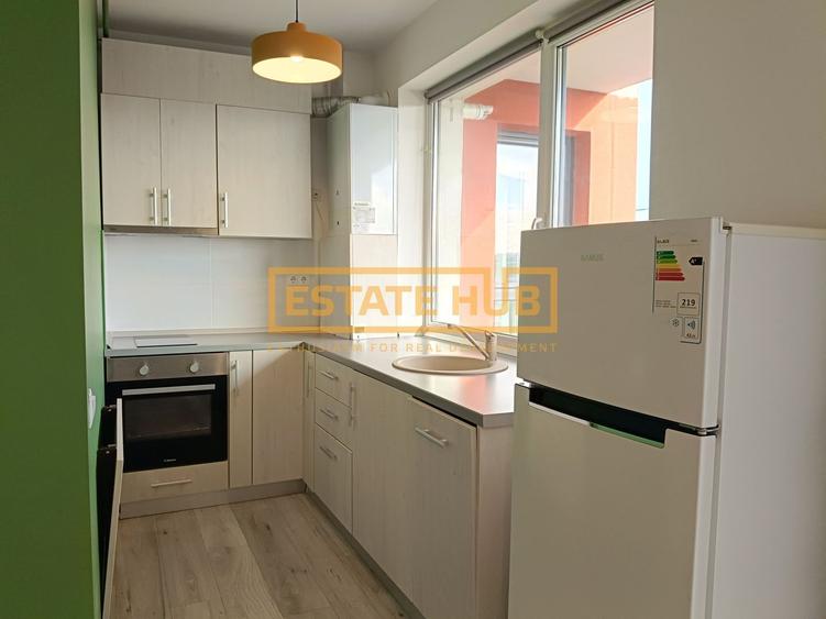 Apartament cu 2 camere semidecomandat, mobilat în Central — fotografia 3