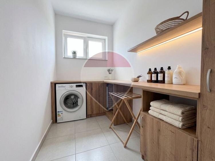 Apartament cu 3 camere decomandat, mobilat în Avantgarden