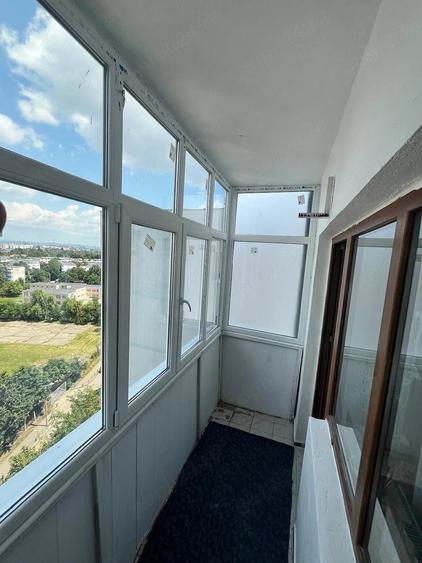 Apartament cu 2 camere decomandat în Vest