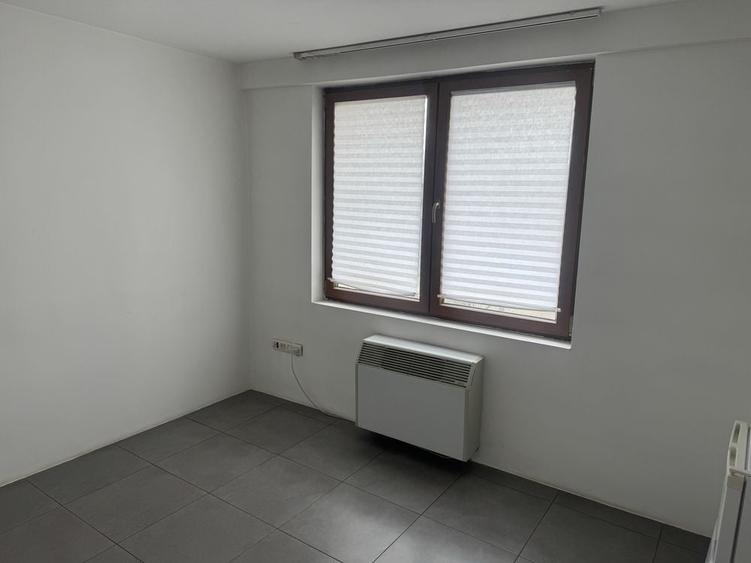 Spațiu comercial, de 70 mp, în Central