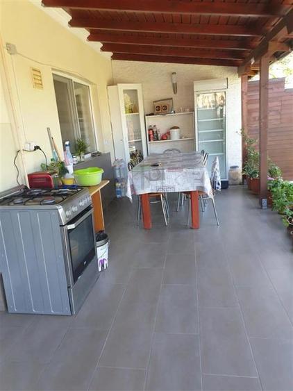 Casă individuală cu 4 camere cu Canalizare în Braytim