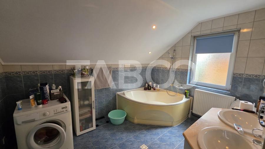 Duplex cu 4 camere cu Canalizare în Sebeș