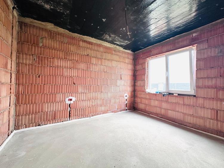 Duplex cu 4 camere cu Teren 315 Mp în Moșnița Nouă