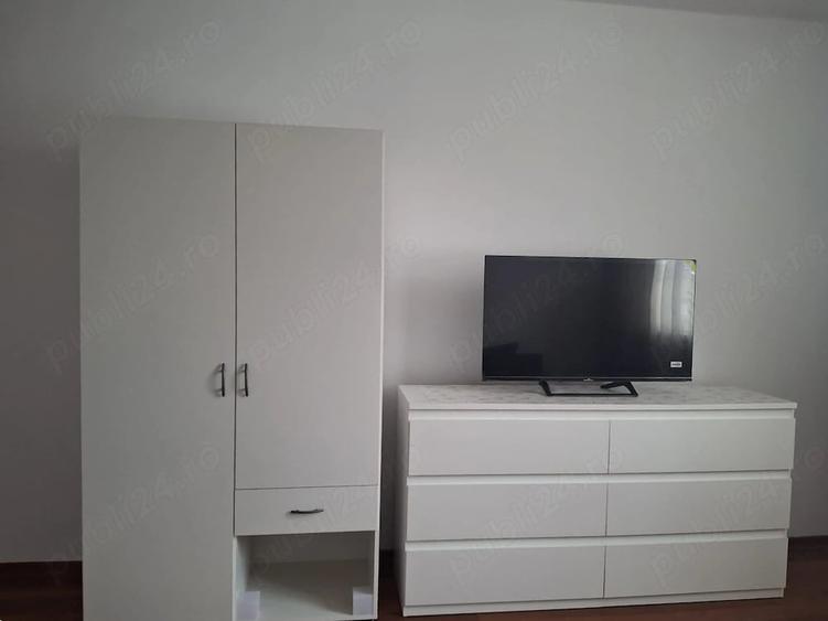 Apartament cu 2 camere decomandat în Precista