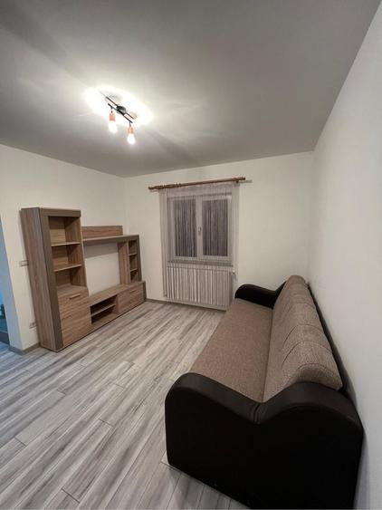Casă cu 3 camere cu Teren 300 Mp în Ipotești