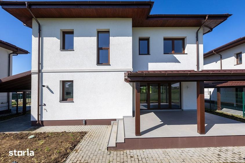 Casă cu 4 camere cu Teren 360 Mp în Corbeanca