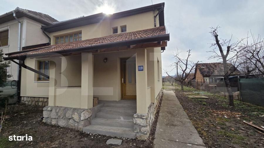 Casă cu 4 camere cu Teren 1500 Mp în Central