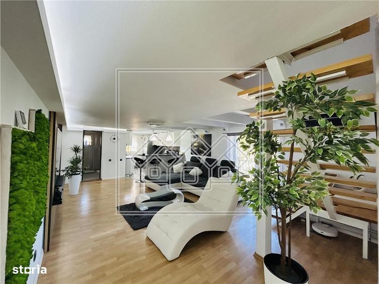 Apartament cu 4 camere în Central