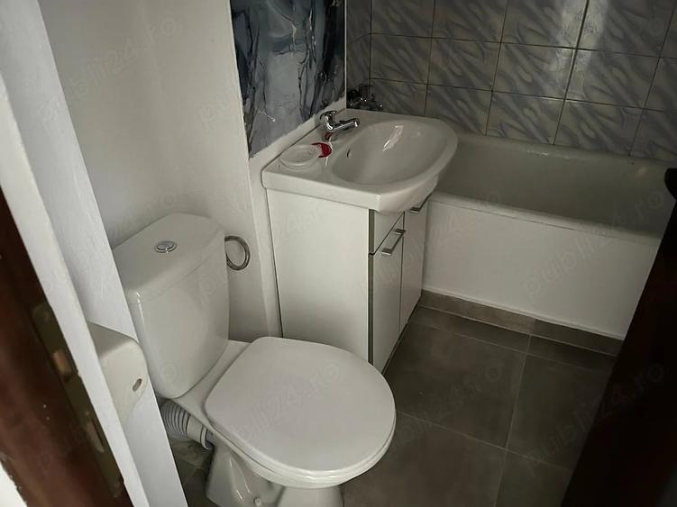 Garsonieră decomandată în Central