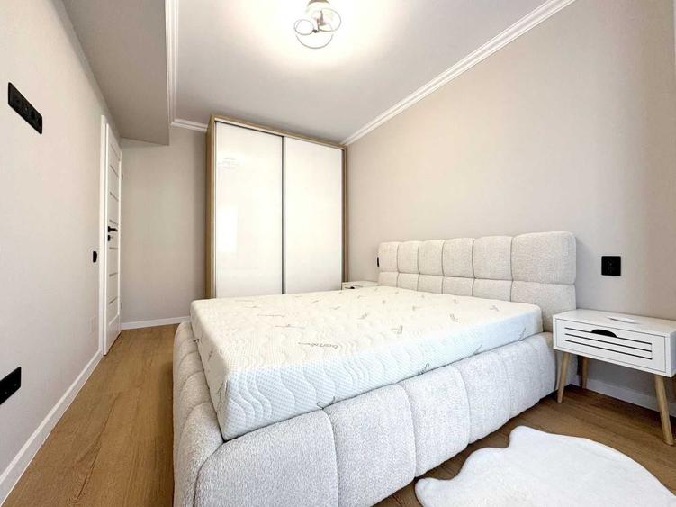 Apartament cu 2 camere semidecomandat în Florești