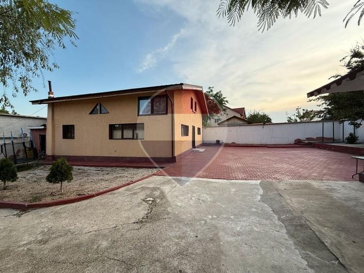 Casă individuală cu 3 camere cu Teren 587 Mp în Glina