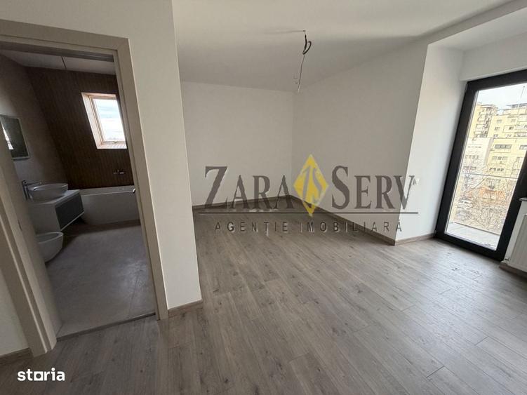 Apartament cu 3 camere decomandat în Republicii