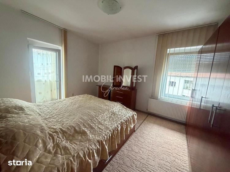 Apartament 3 camere cu scara interioara, 81 mp, etaj 2, boxa, parcare - 1
