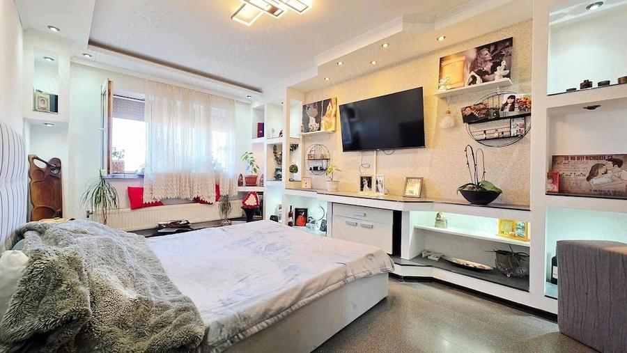 Apartament cu 3 camere decomandat, mobilat în Central
