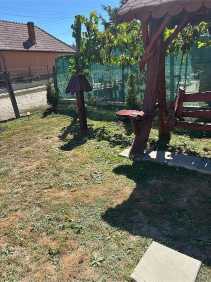 Casă cu 4 camere cu Teren 600 Mp în Grindeni