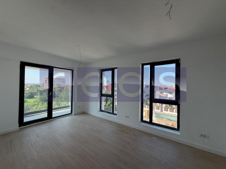 Apartament cu 4 camere, mobilat în Central