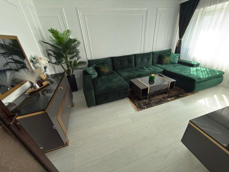 Apartament cu 3 camere decomandat în Năvodari Tabără