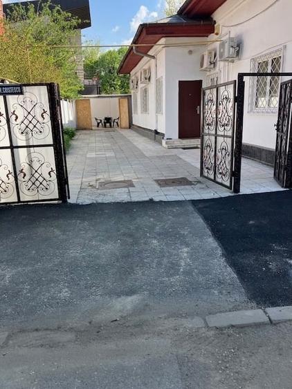Casă individuală cu 4 camere cu Canalizare în Vatra Luminoasă