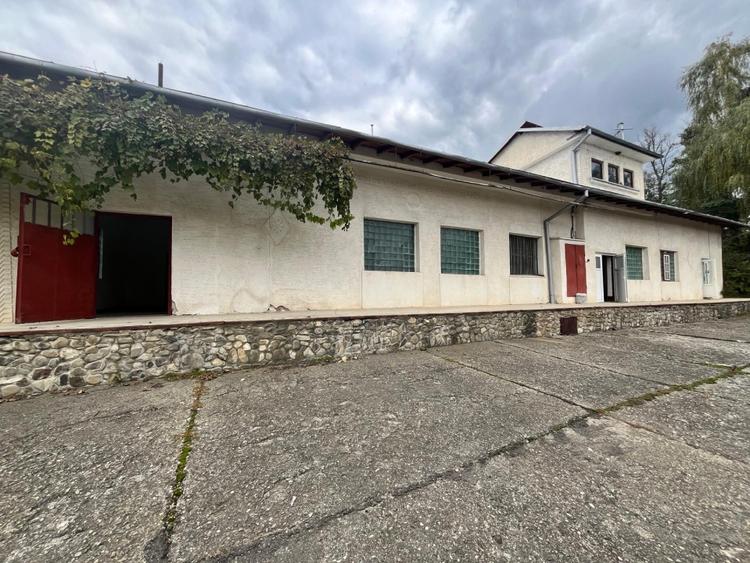 Spațiu comercial, de 1,388 mp, în Rădăuți