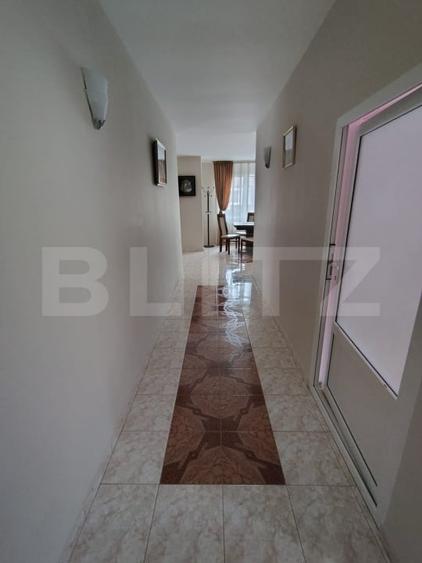 Casă individuală cu 7 camere cu Piscina în Mihai Viteazu