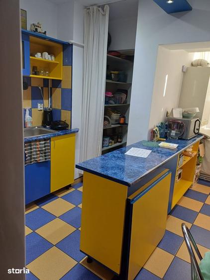 Apartament cu 3 camere decomandat în Republicii