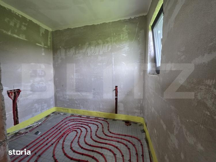 Casă cu 4 camere cu Teren 800 Mp în Păulești