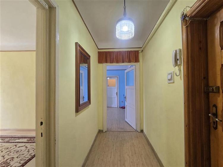 Apartament cu 2 camere semidecomandat în Ultracentral