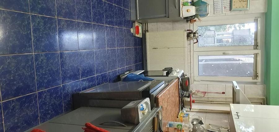 Apartament cu 3 camere decomandat în 13 Septembrie