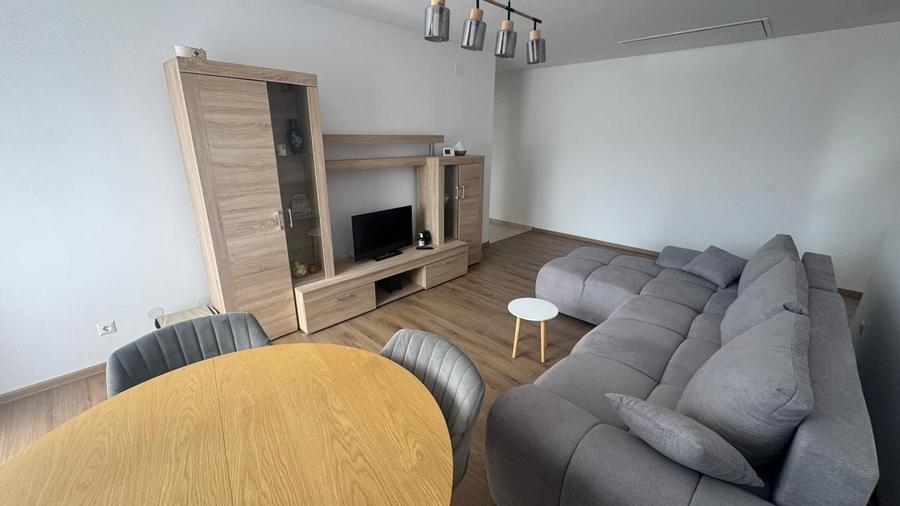 Apartament cu 2 camere decomandat, mobilat în Șelimbăr