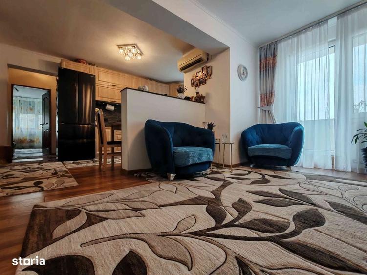 Apartament cu 3 camere decomandat în Decebal